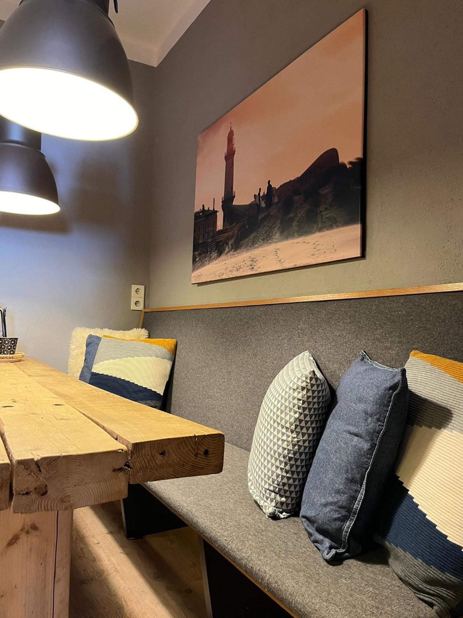 Surfkajuete - In Warnemuende * Rostock